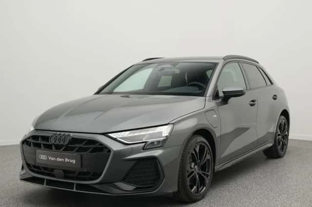 Audi A3 (2025) thumbnail 1