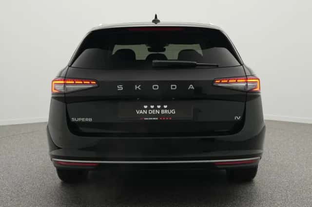 Škoda Superb (2025) thumbnail 5