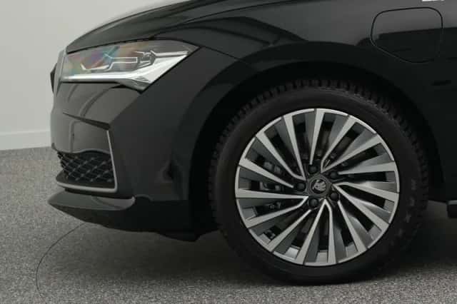 Škoda Superb (2025) thumbnail 6