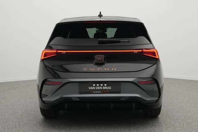 CUPRA Born (2025) thumbnail 6