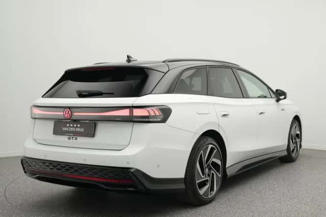 Volkswagen ID.7 (2025) thumbnail 2