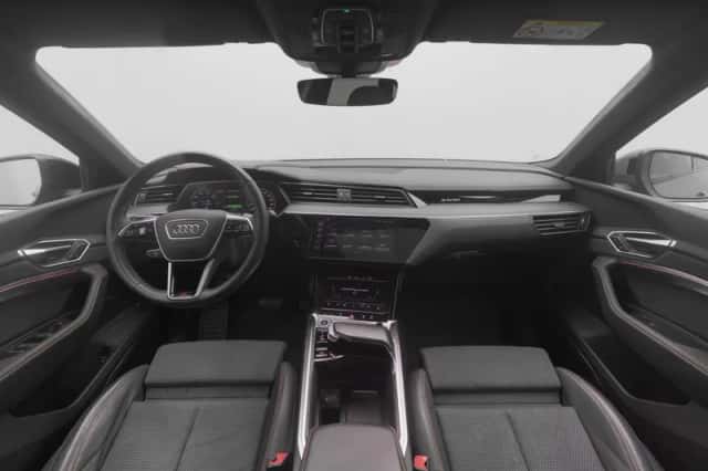 Audi e-tron (2022) thumbnail 3