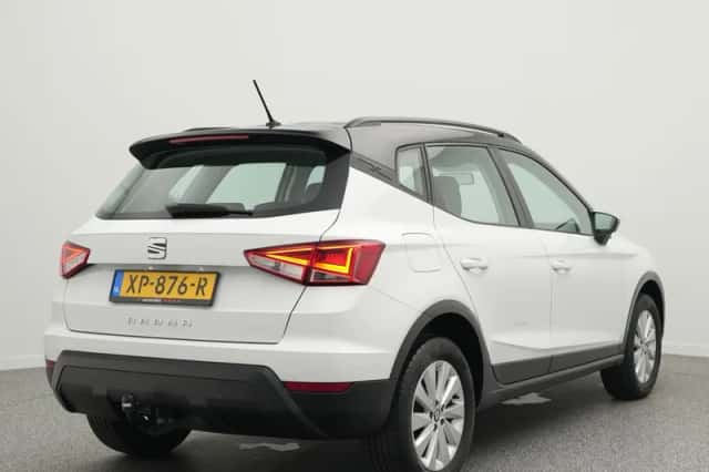 SEAT Arona (2019) thumbnail 2