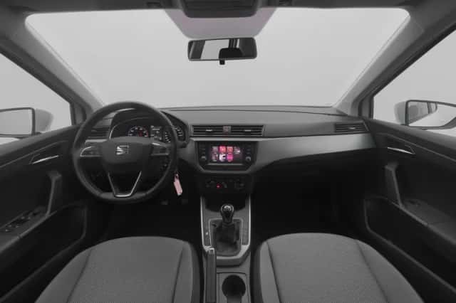 SEAT Arona (2019) thumbnail 3