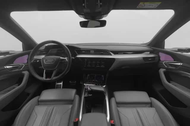 Audi Q8 e-tron (2024) thumbnail 4
