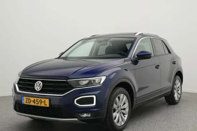 Volkswagen T-Roc (2019) thumbnail 1