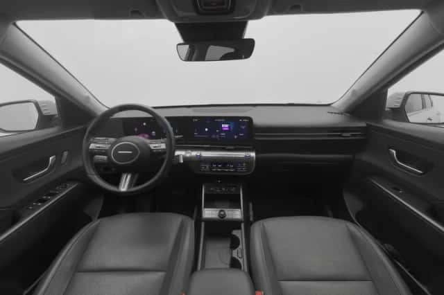 Hyundai Kona (2024) thumbnail 3