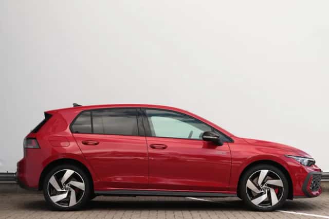 Volkswagen Golf (2026) thumbnail 2