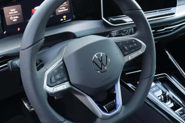 Volkswagen Golf (2026) thumbnail 32