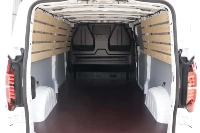 Volkswagen E-Transporter (2025) thumbnail 12
