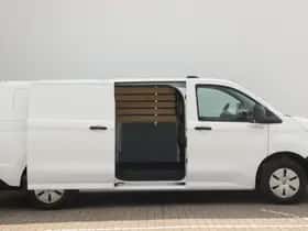 Volkswagen E-Transporter (2025) thumbnail 3