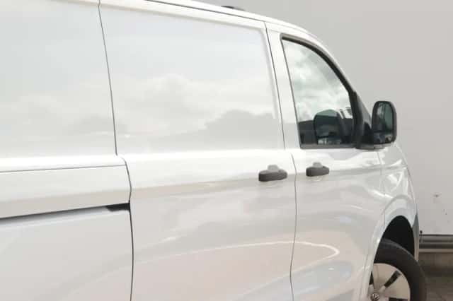Volkswagen E-Transporter (2025) thumbnail 6