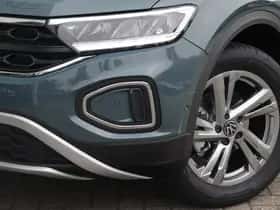 Volkswagen T-Roc (2025) thumbnail 11