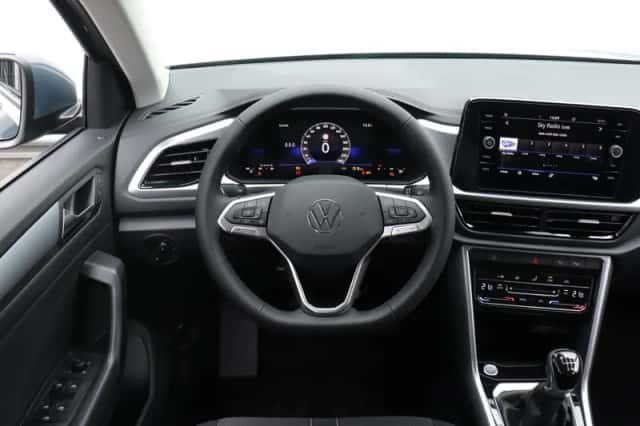 Volkswagen T-Roc (2025) thumbnail 8