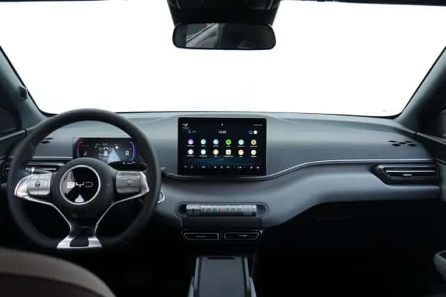 BYD Dolphin (2026) thumbnail 16