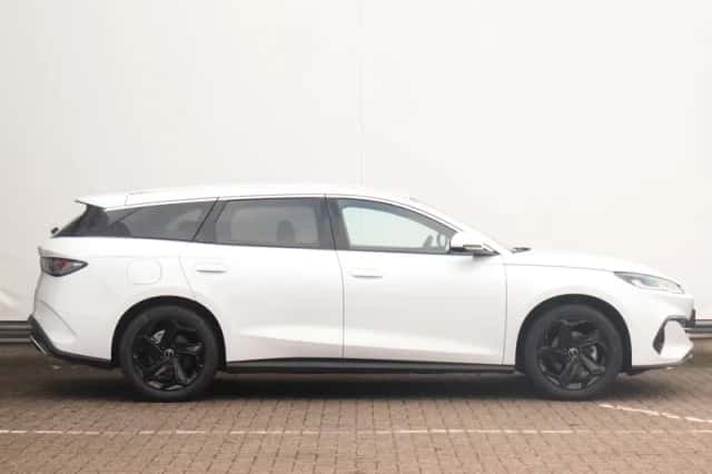 BYD Seal (2026) thumbnail 2