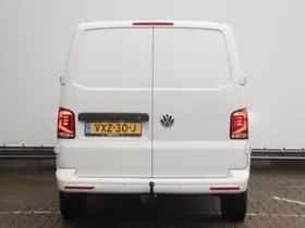 Volkswagen Transporter (2023) thumbnail 5