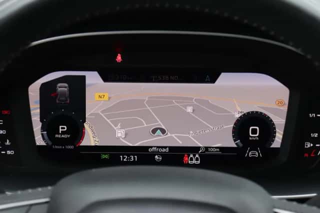 Audi Q3 (2020) thumbnail 18