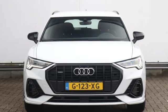 Audi Q3 (2020) thumbnail 4