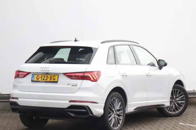 Audi Q3 (2020) thumbnail 5