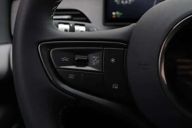 BYD Seal (2026) thumbnail 18
