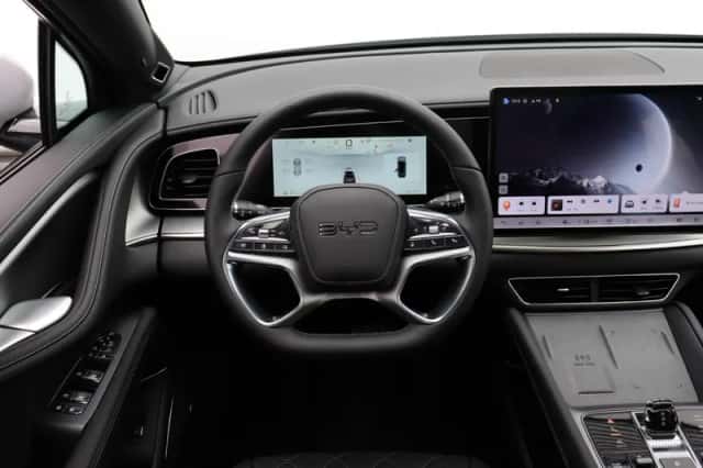 BYD SEALION (2026) thumbnail 8