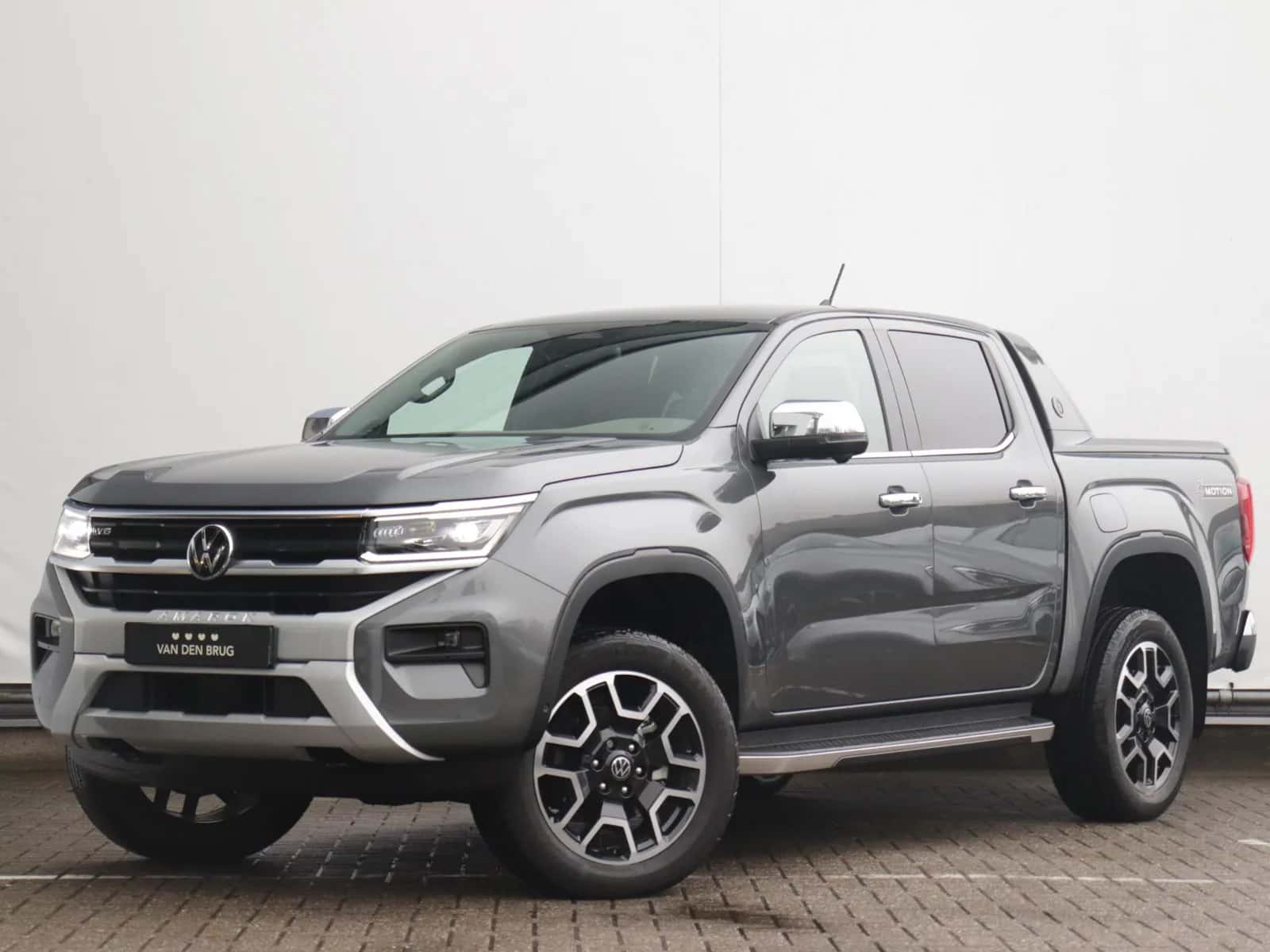 Volkswagen Amarok (2024) — foto 1
