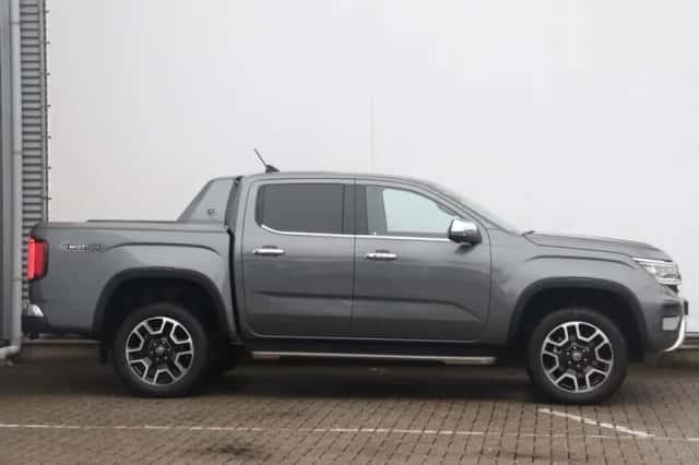 Volkswagen Amarok (2024) thumbnail 2