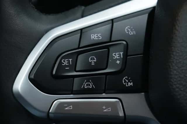 Volkswagen Amarok (2024) thumbnail 15