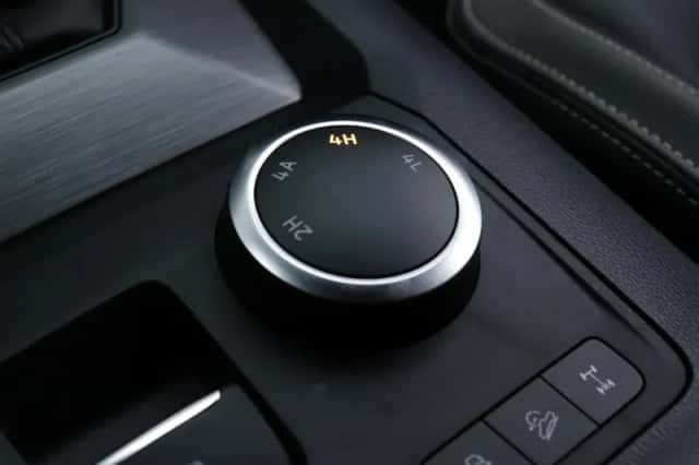 Volkswagen Amarok (2024) thumbnail 34