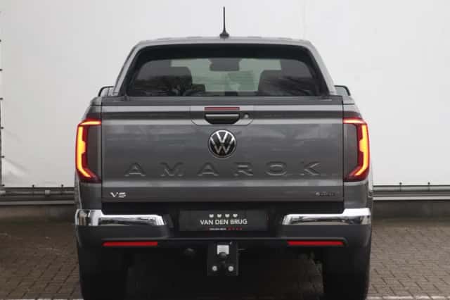 Volkswagen Amarok (2024) thumbnail 6
