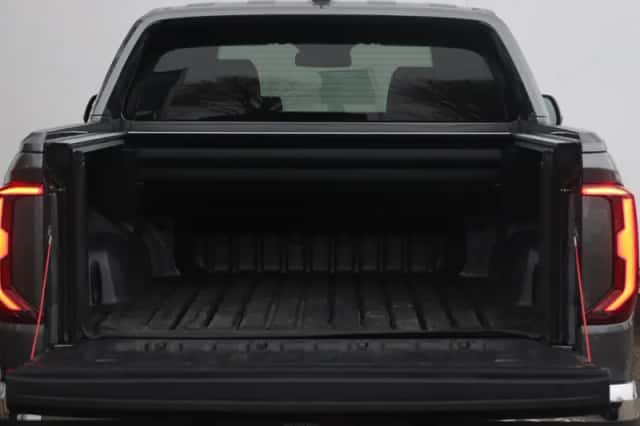 Volkswagen Amarok (2024) thumbnail 10