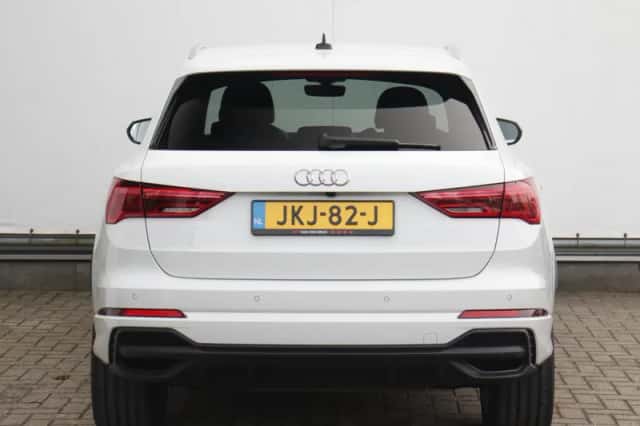 Audi Q3 (2024) thumbnail 5