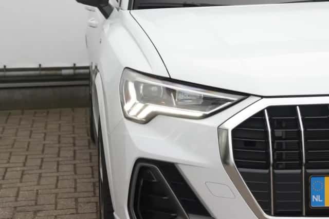 Audi Q3 (2024) thumbnail 7