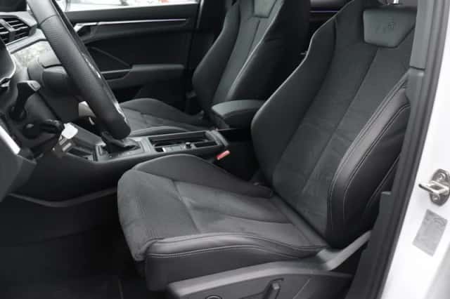 Audi Q3 (2024) thumbnail 10