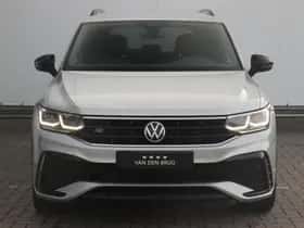 Volkswagen Tiguan (2021) thumbnail 3