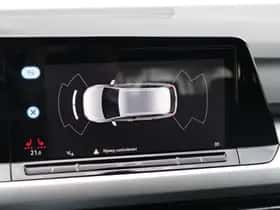 Volkswagen Golf (2023) thumbnail 17