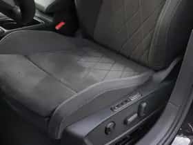Volkswagen Golf (2023) thumbnail 25
