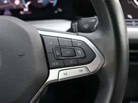 Volkswagen Golf (2023) thumbnail 31