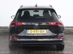 Volkswagen Golf (2023) thumbnail 6
