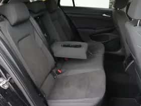 Volkswagen Golf (2023) thumbnail 9