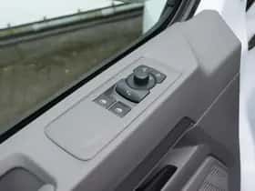 Volkswagen Transporter (2024) thumbnail 13