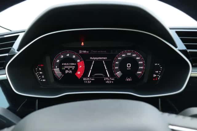 Audi Q3 (2019) thumbnail 13