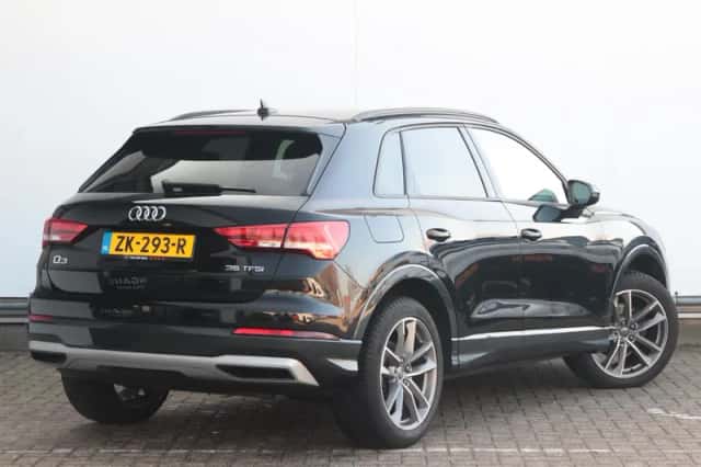 Audi Q3 (2019) thumbnail 4