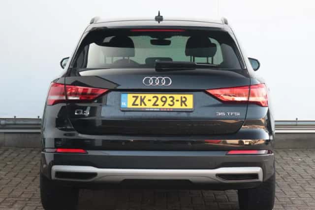 Audi Q3 (2019) thumbnail 5