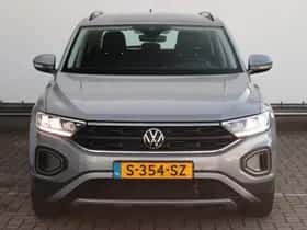 Volkswagen T-Roc (2022) thumbnail 2