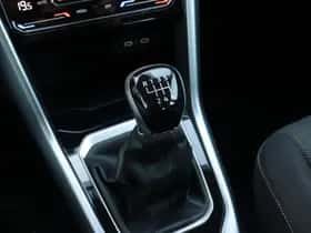 Volkswagen T-Roc (2022) thumbnail 11