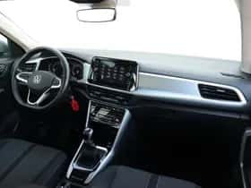 Volkswagen T-Roc (2022) thumbnail 16