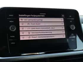Volkswagen T-Roc (2022) thumbnail 27