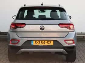 Volkswagen T-Roc (2022) thumbnail 6